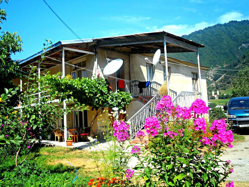 Guesthouse Am Museum Mestia Exterior photo