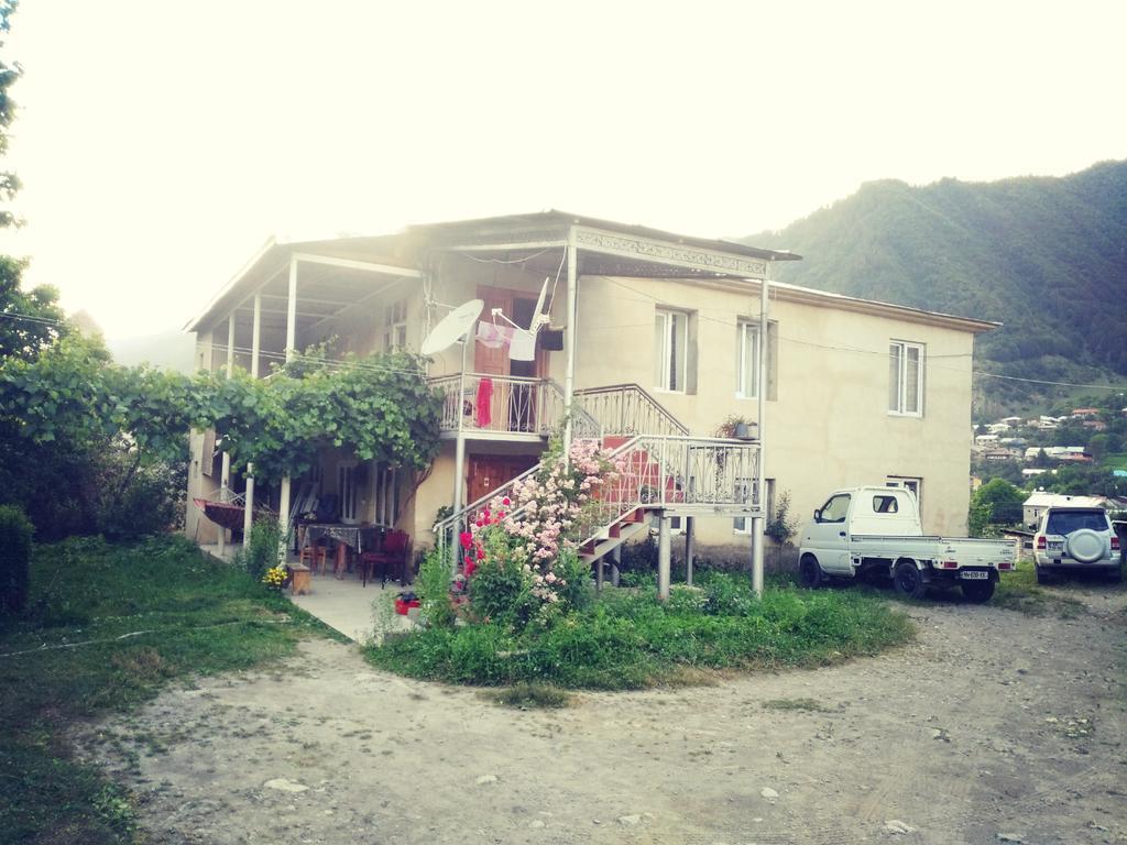Guesthouse Am Museum Mestia Exterior photo